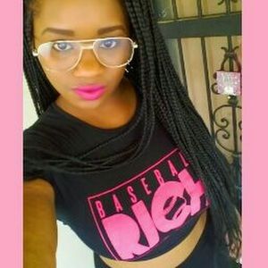 Meet your Posher, Andrea